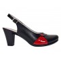 Pantofi eleganți de damă, tip slingback, cu toc gros stabil și design modern în combinație negru-roșu. Ideali pentru ținute office sau casual.